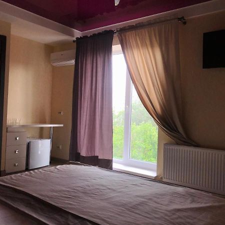 Bloom Отель Kharkiv Bagian luar foto
