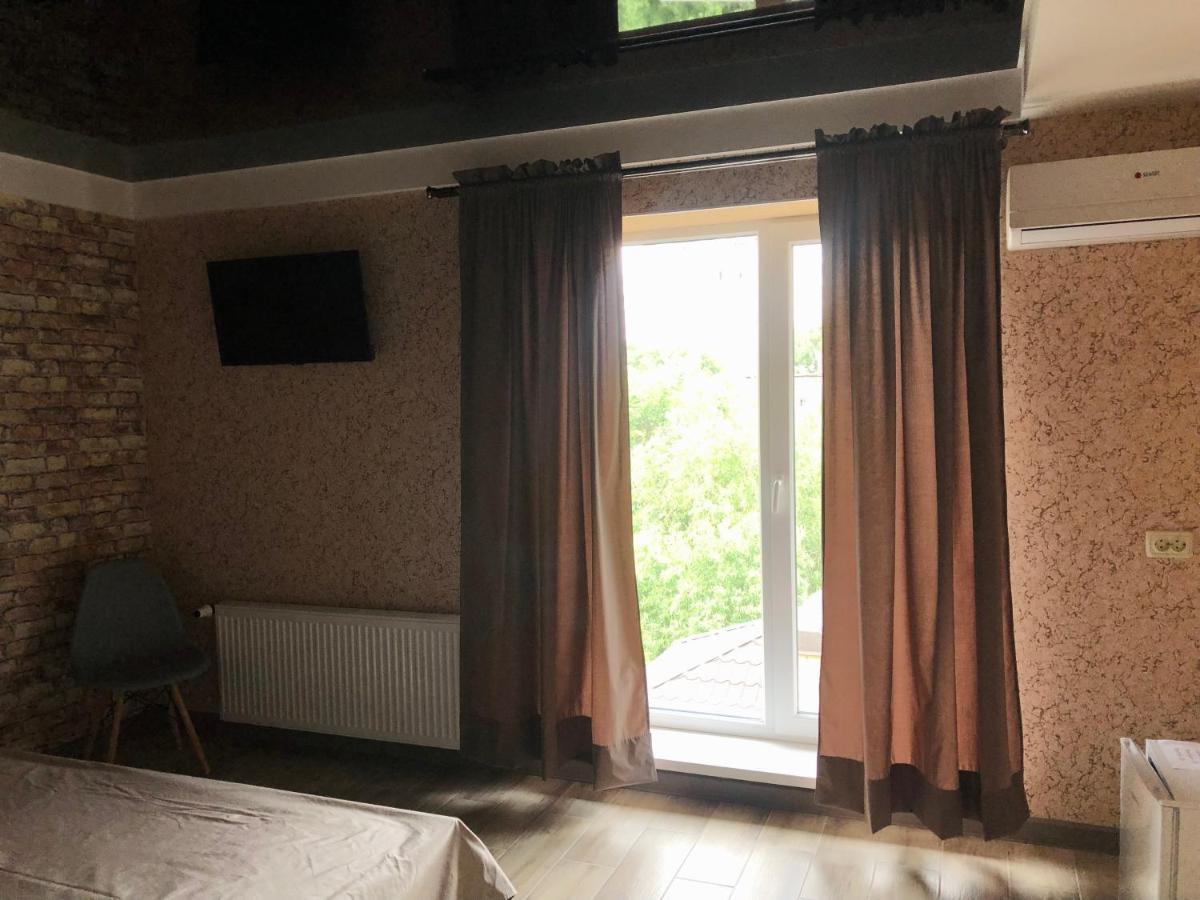 Bloom Отель Kharkiv Bagian luar foto