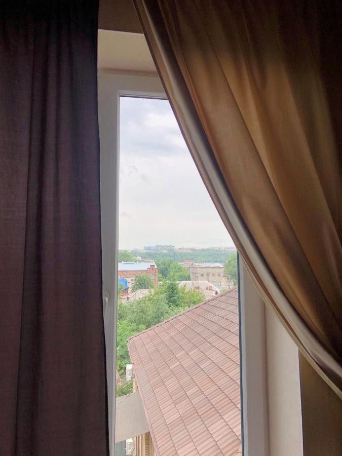 Bloom Отель Kharkiv Bagian luar foto