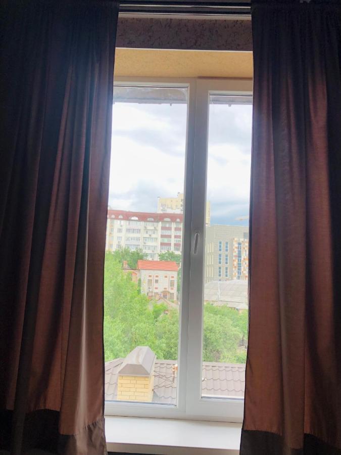 Bloom Отель Kharkiv Bagian luar foto